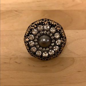 Adjustable statement ring